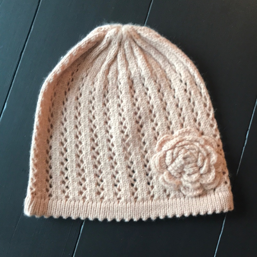 Never-been-worn Knitted Pale Pink Beanie
